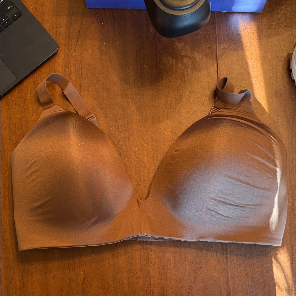 Skims Wireless Bra 42ddd - image 1